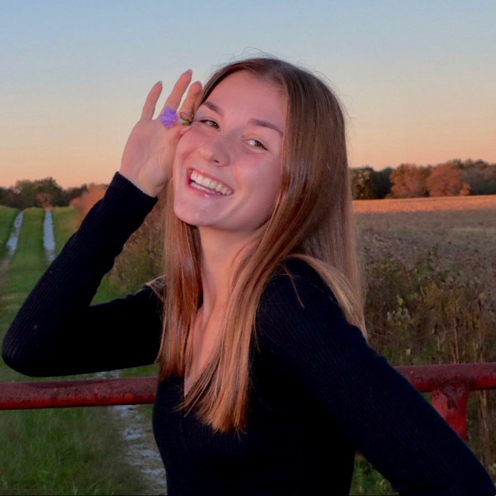 Meet your Posher, Emilie